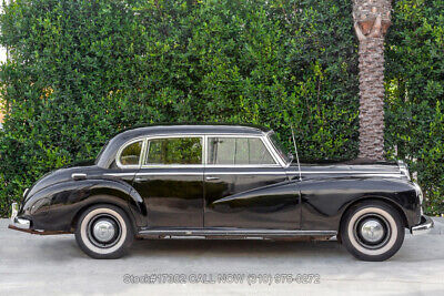 Mercedes-Benz-300-Series-1953-3