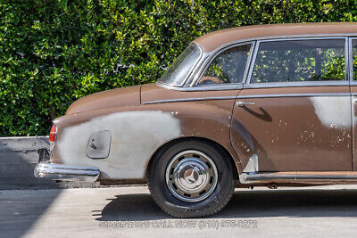 Mercedes-Benz-300-Series-1959-10