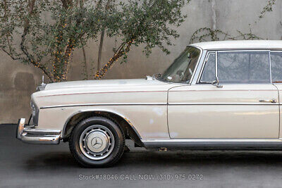 Mercedes-Benz-300-Series-1964-11