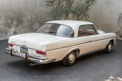 Mercedes-Benz-300-Series-1964-4