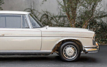 Mercedes-Benz-300-Series-1964-9