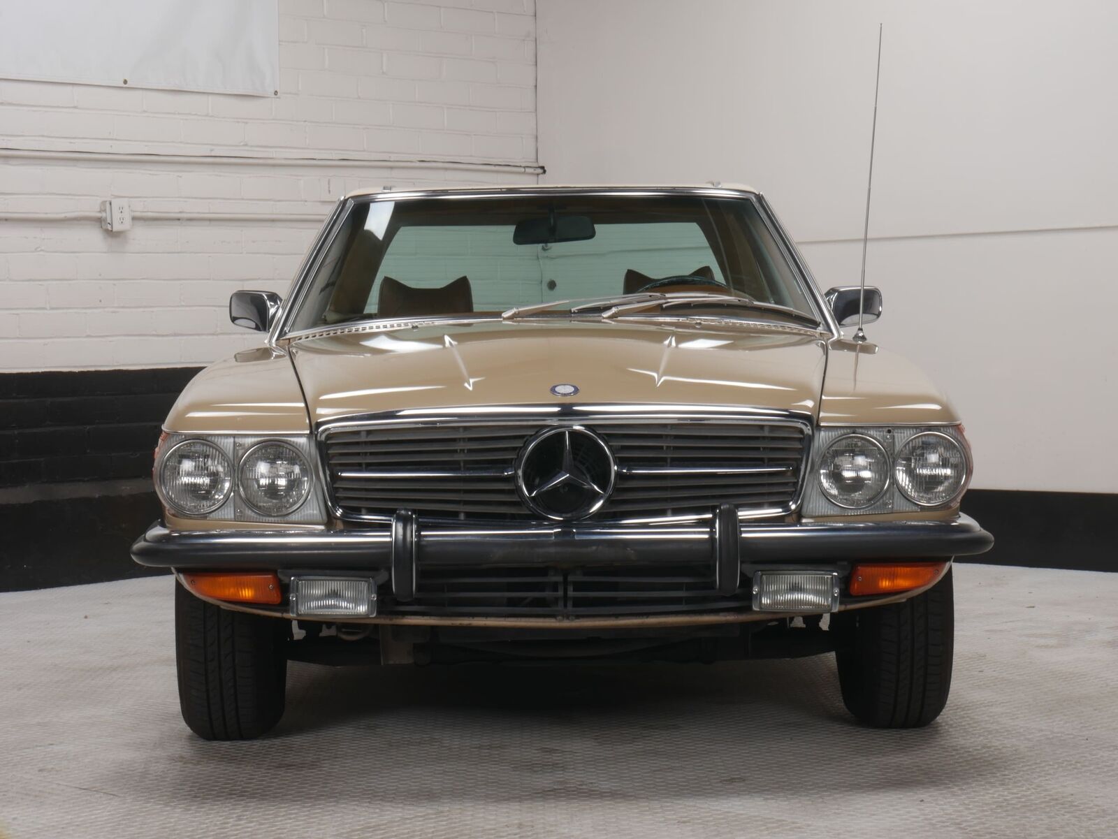 Mercedes-Benz-300-Series-1972-3