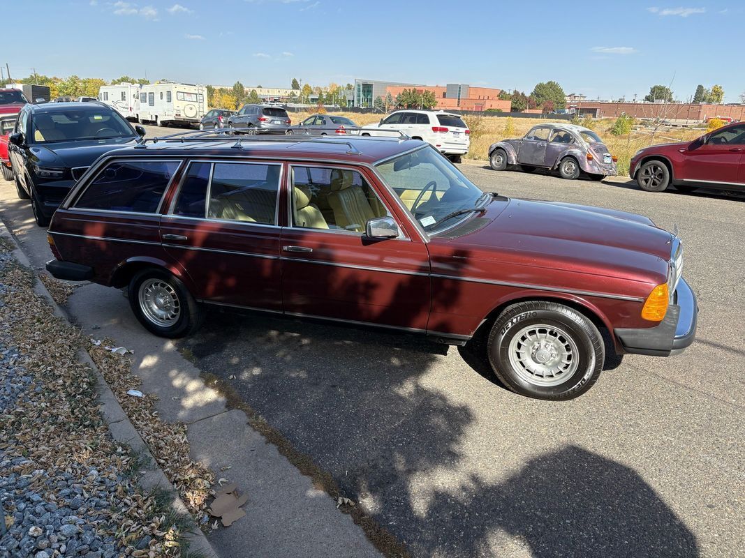 Mercedes-Benz-300-Series-1985-2