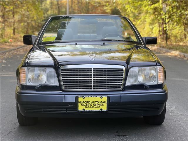 Mercedes-Benz-300-Series-1994-1