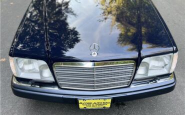 Mercedes-Benz-300-Series-1994-12