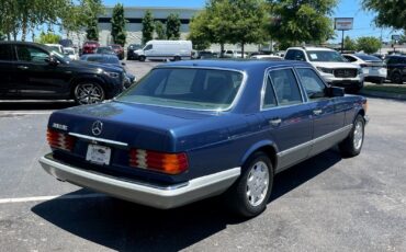 Mercedes-Benz-300-Series-Berline-1985-2