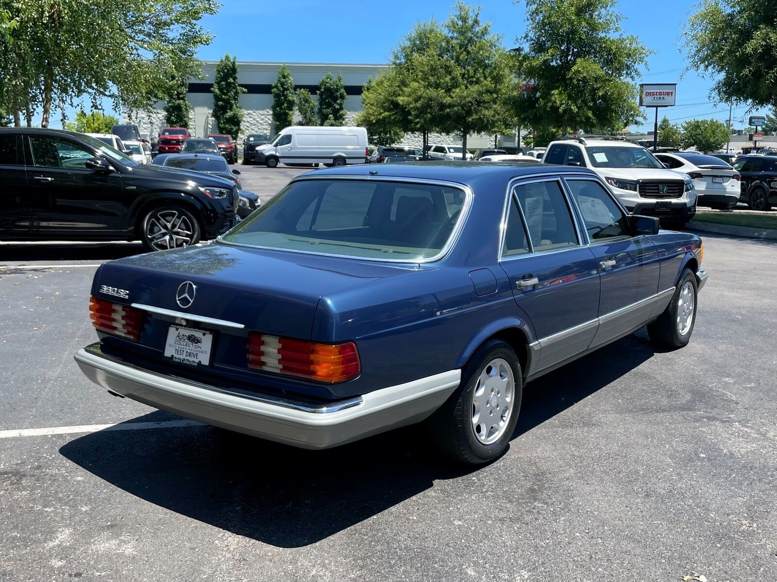 Mercedes-Benz-300-Series-Berline-1985-2