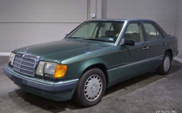 Mercedes-Benz-300-Series-Berline-1993-1