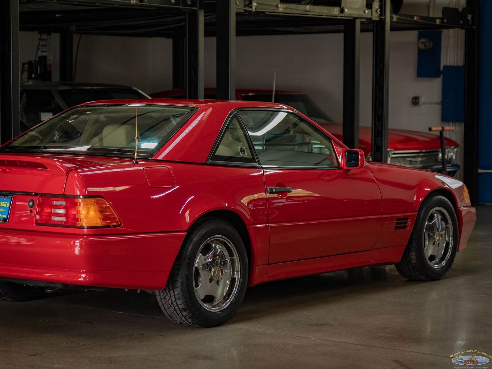 Mercedes-Benz-300-Series-Cabriolet-1991-19