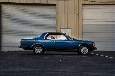 Mercedes-Benz-300-Series-Coupe-1984-1