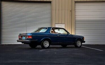 Mercedes-Benz-300-Series-Coupe-1984-2