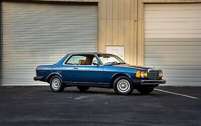 Mercedes-Benz 300-Series Coupe 1984 à vendre