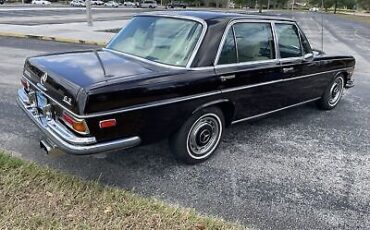 Mercedes-Benz-300SEL-1970-25