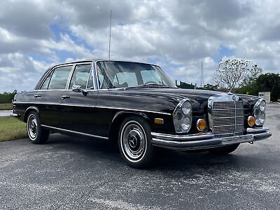 Mercedes-Benz-300SEL-1970-27