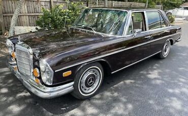 Mercedes-Benz-300SEL-1970-32