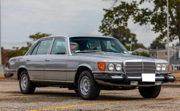 Mercedes-Benz-400-Series-Berline-1979-11