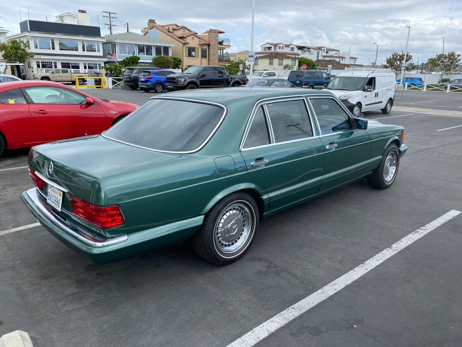 Mercedes-Benz-400-Series-Berline-1986-4