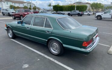 Mercedes-Benz-400-Series-Berline-1986-7