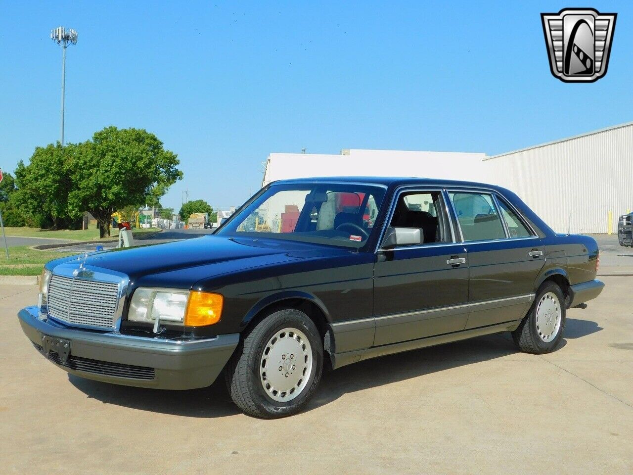 Mercedes-Benz-400-Series-Berline-1991-2