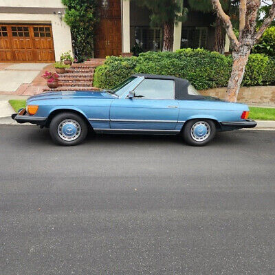 Mercedes-Benz-400-Series-Cabriolet-1976-2