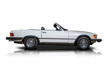 Mercedes-Benz-400-Series-Cabriolet-1977-1