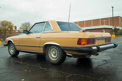 Mercedes-Benz-400-Series-Cabriolet-1977-5