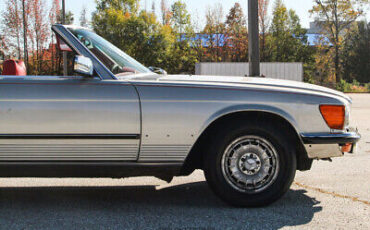 Mercedes-Benz-400-Series-Cabriolet-1979-10