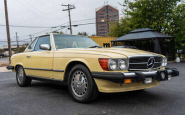 Mercedes-Benz-400-Series-Cabriolet-1979-11