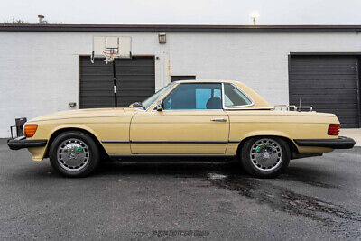 Mercedes-Benz-400-Series-Cabriolet-1979-2