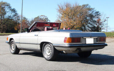 Mercedes-Benz-400-Series-Cabriolet-1979-5