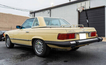 Mercedes-Benz-400-Series-Cabriolet-1979-5