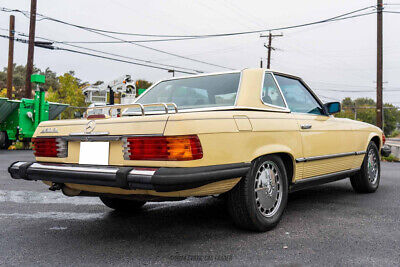 Mercedes-Benz-400-Series-Cabriolet-1979-7