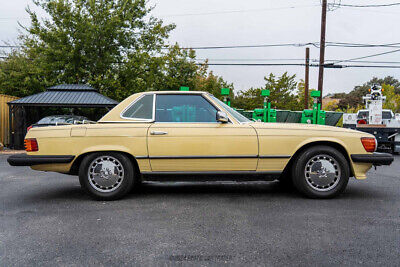 Mercedes-Benz-400-Series-Cabriolet-1979-8