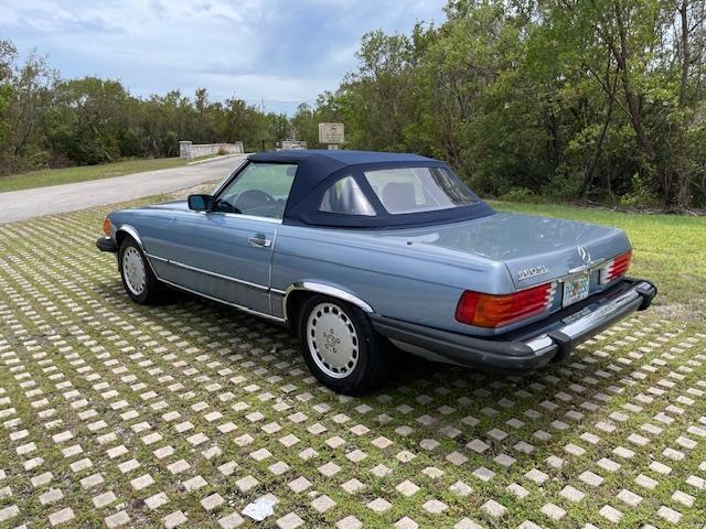 Mercedes-Benz-500-Series-1987-5