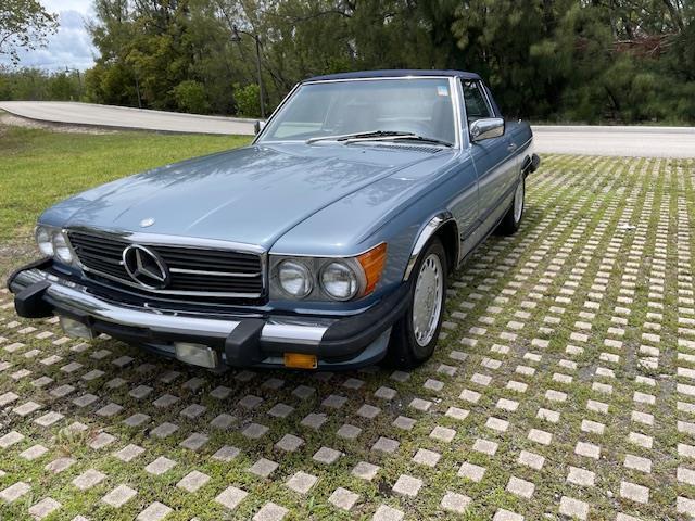 Mercedes-Benz-500-Series-1987-6