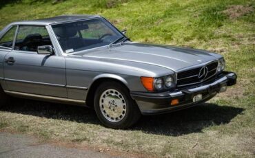 Mercedes-Benz-500-Series-1988-4