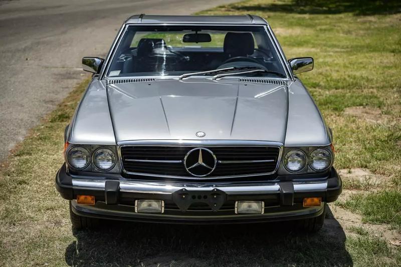 Mercedes-Benz-500-Series-1988-6