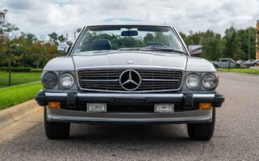 Mercedes-Benz-500-Series-1989-31