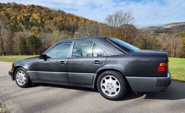 Mercedes-Benz-500E-Berline-1992-12