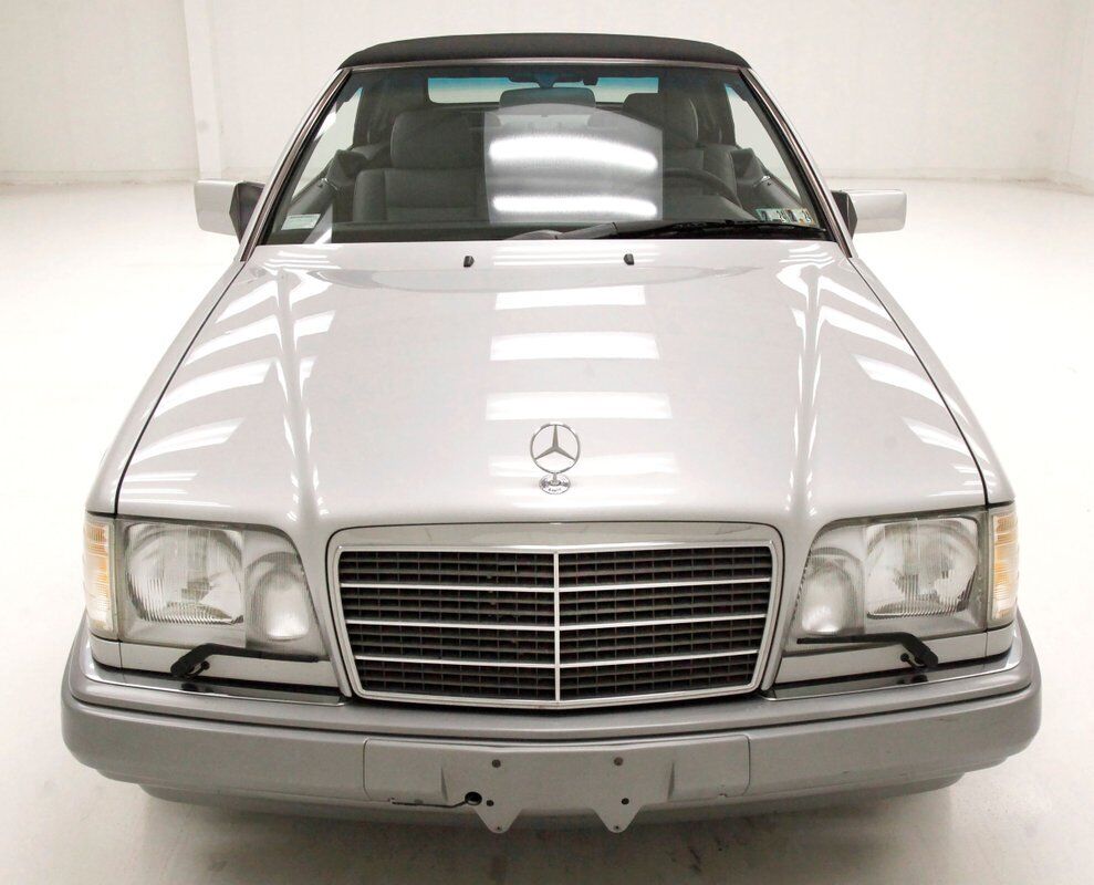 Mercedes-Benz-E-Class-Cabriolet-1994-10