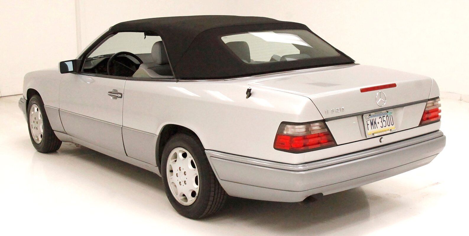 Mercedes-Benz-E-Class-Cabriolet-1994-5