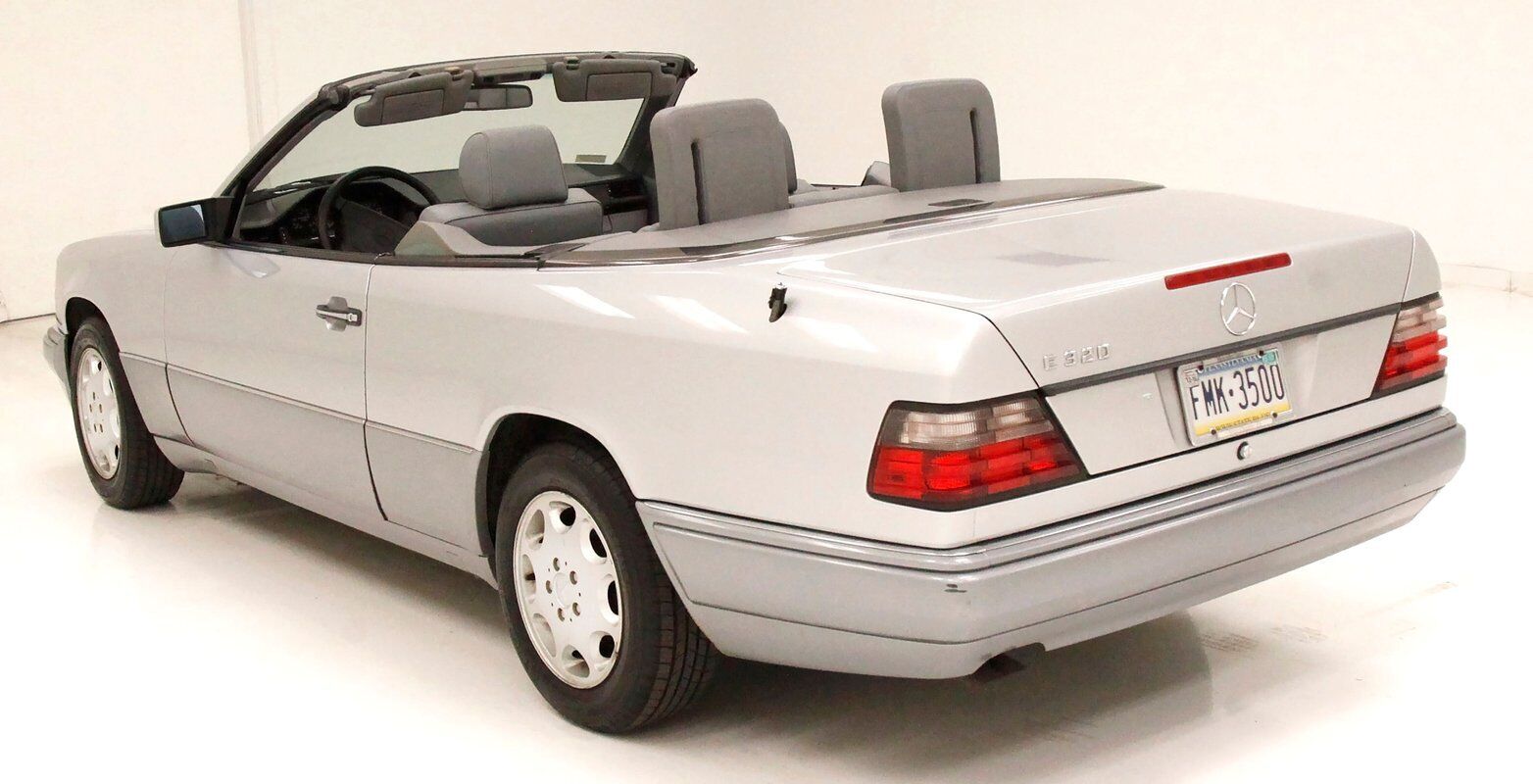 Mercedes-Benz-E-Class-Cabriolet-1994-6