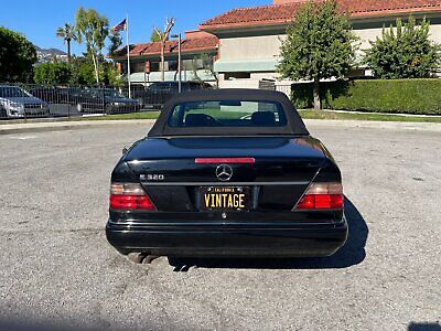 Mercedes-Benz-E-Class-Cabriolet-1995-12