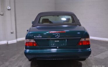 Mercedes-Benz-E-Class-Cabriolet-1995-17