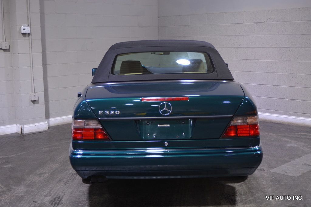 Mercedes-Benz-E-Class-Cabriolet-1995-17