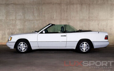 Mercedes-Benz-E-Class-Cabriolet-1995-3