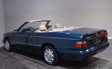 Mercedes-Benz-E-Class-Cabriolet-1995-6