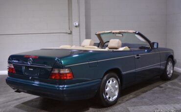 Mercedes-Benz-E-Class-Cabriolet-1995-7