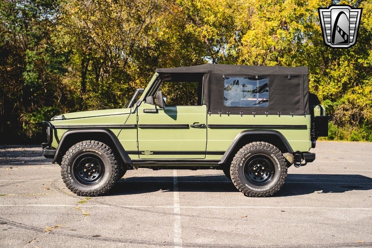 Mercedes-Benz-G-Class-Cabriolet-1990-3