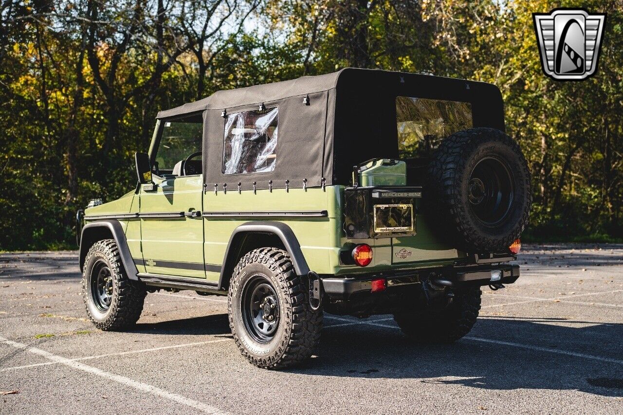 Mercedes-Benz-G-Class-Cabriolet-1990-4